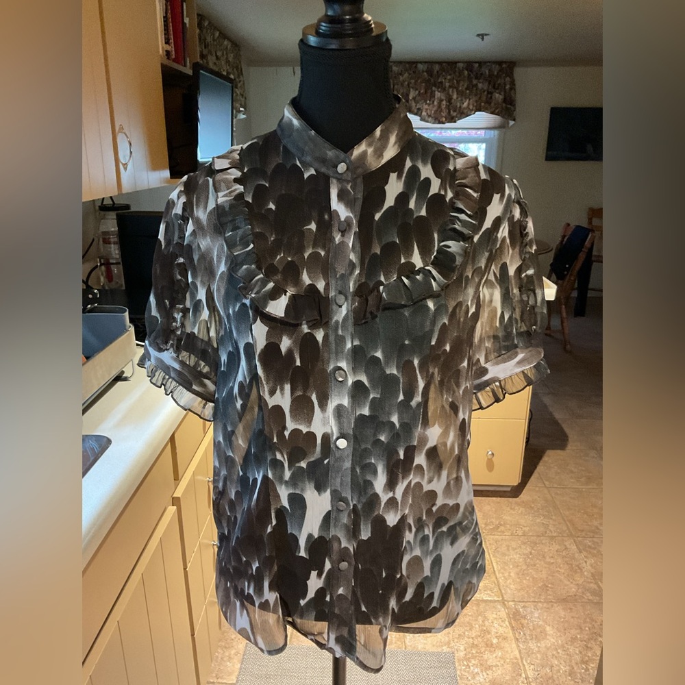 Elegant Black and Gray Women's Top